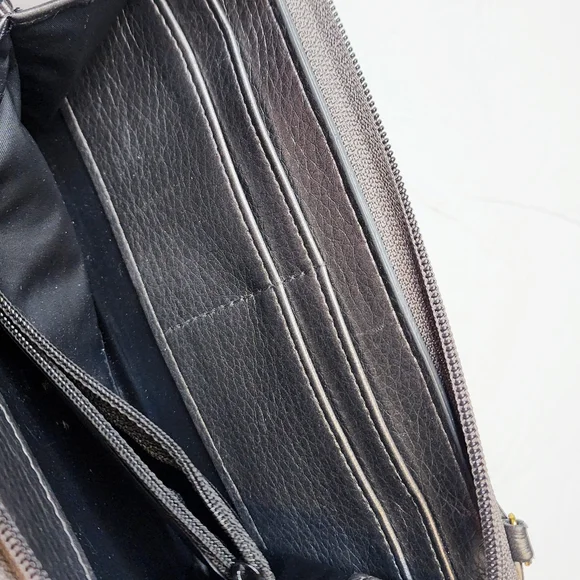 Buxton Double Zip Organizer Women's Wallet Clutch in Gunmetal Silver Est 1899 - Picture 7 of 9